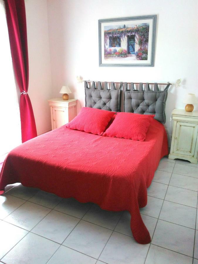 Villa Clairelou Pertuis Luaran gambar